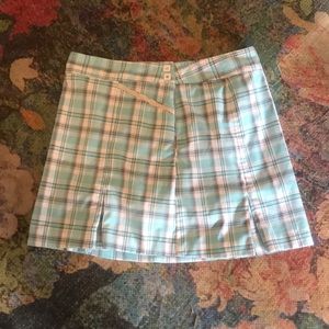 Izod plaid golf skort